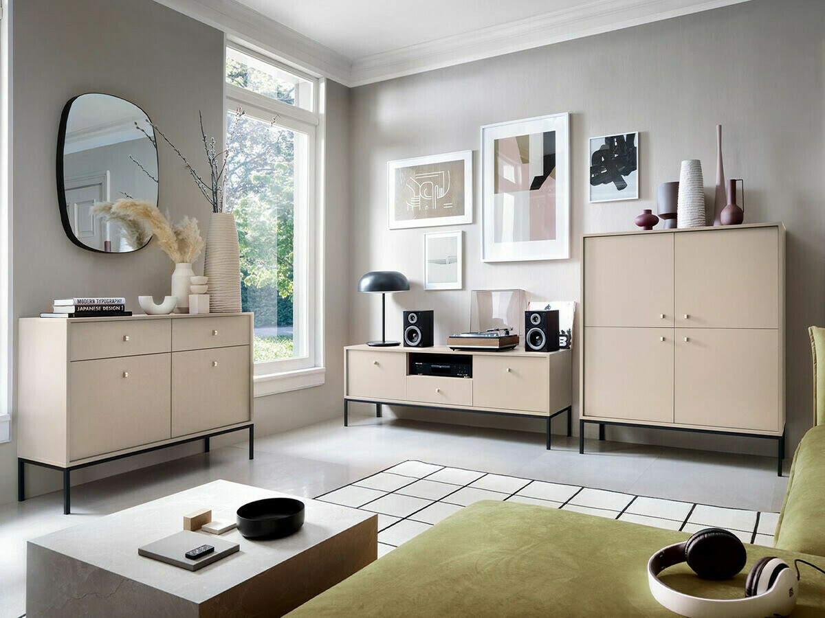 Kolekcija pohištva Romveri