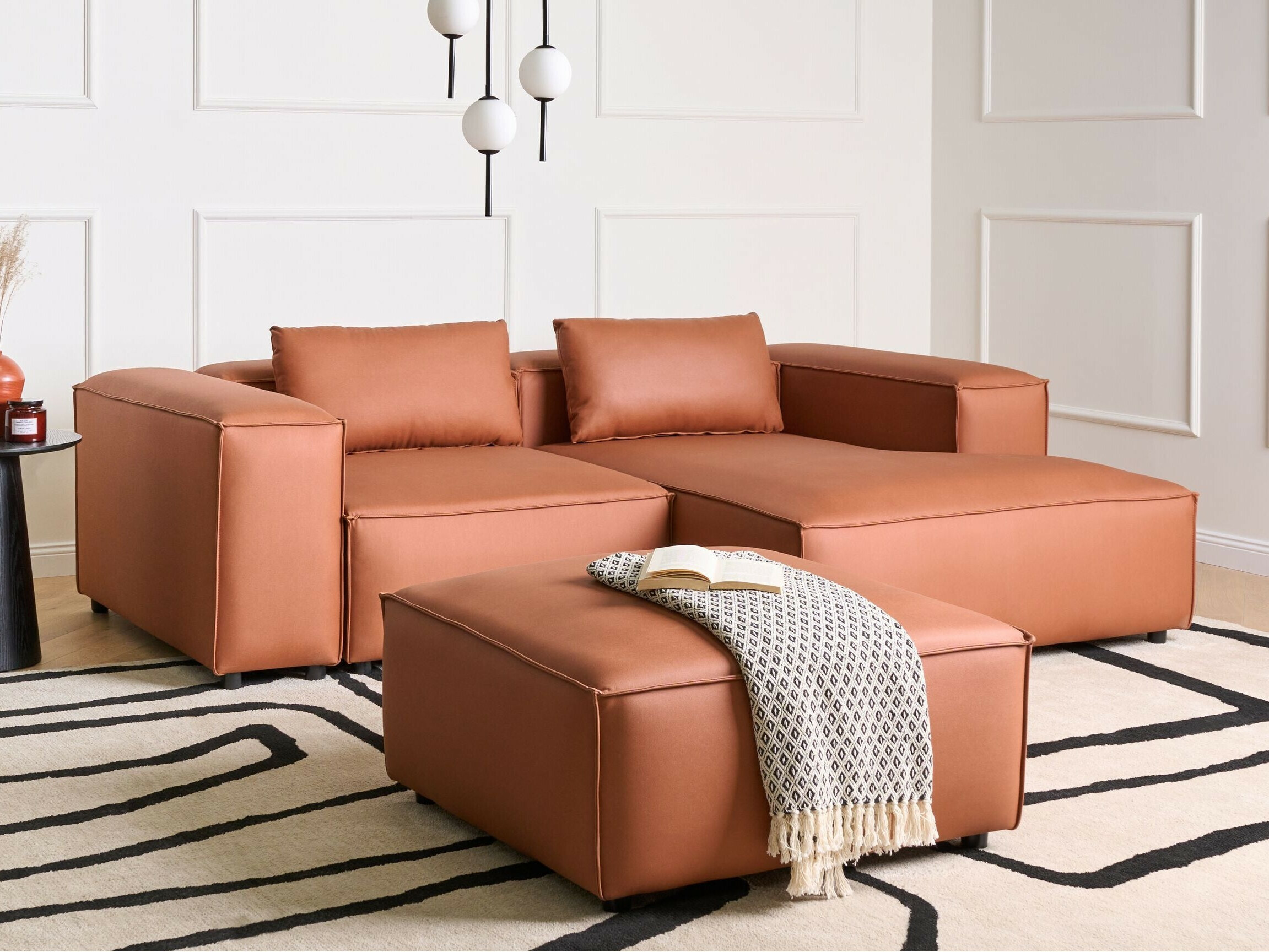 Kolekcija pohištva Avialu