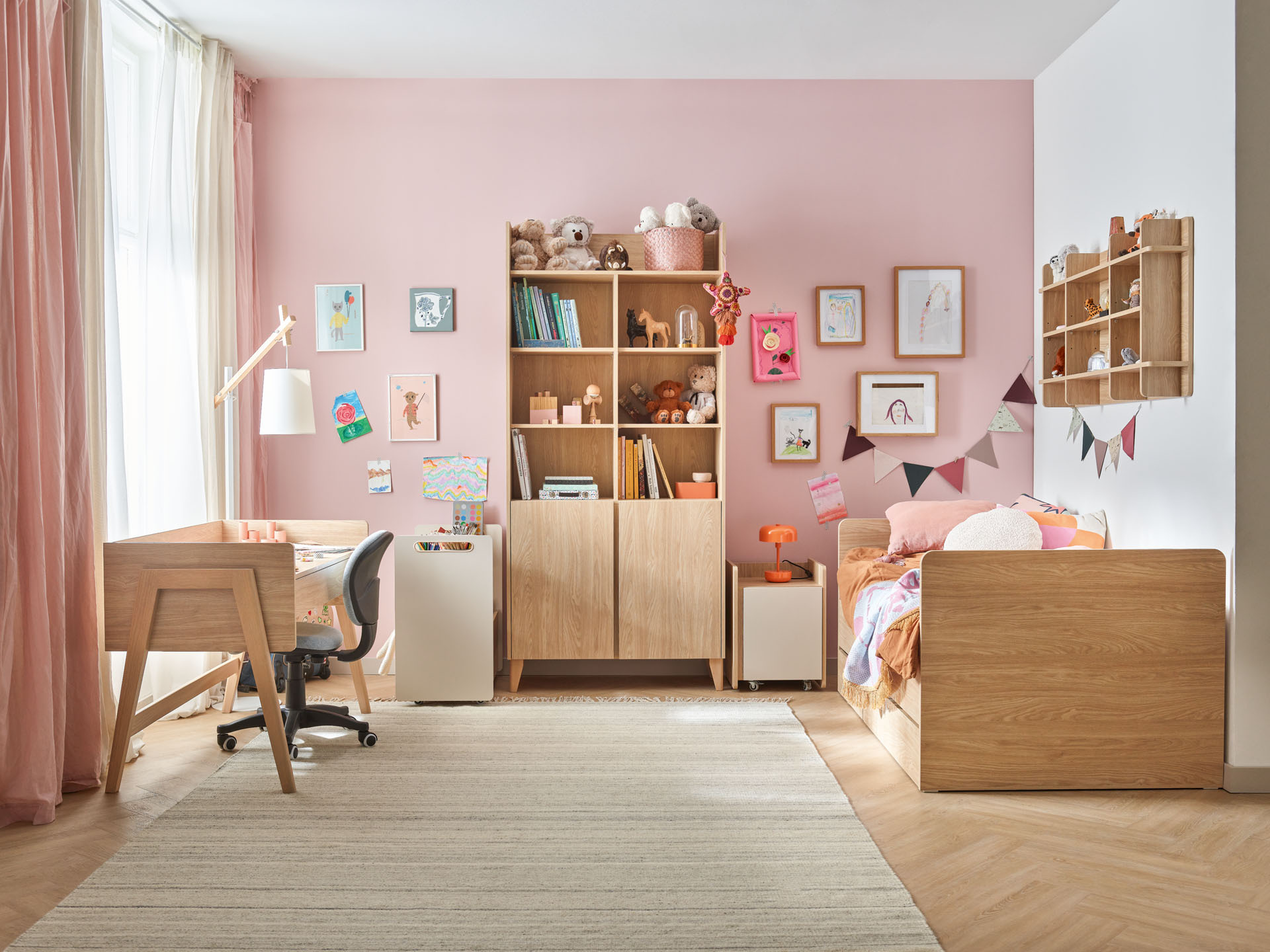 Kolekcija pohištva Velrome