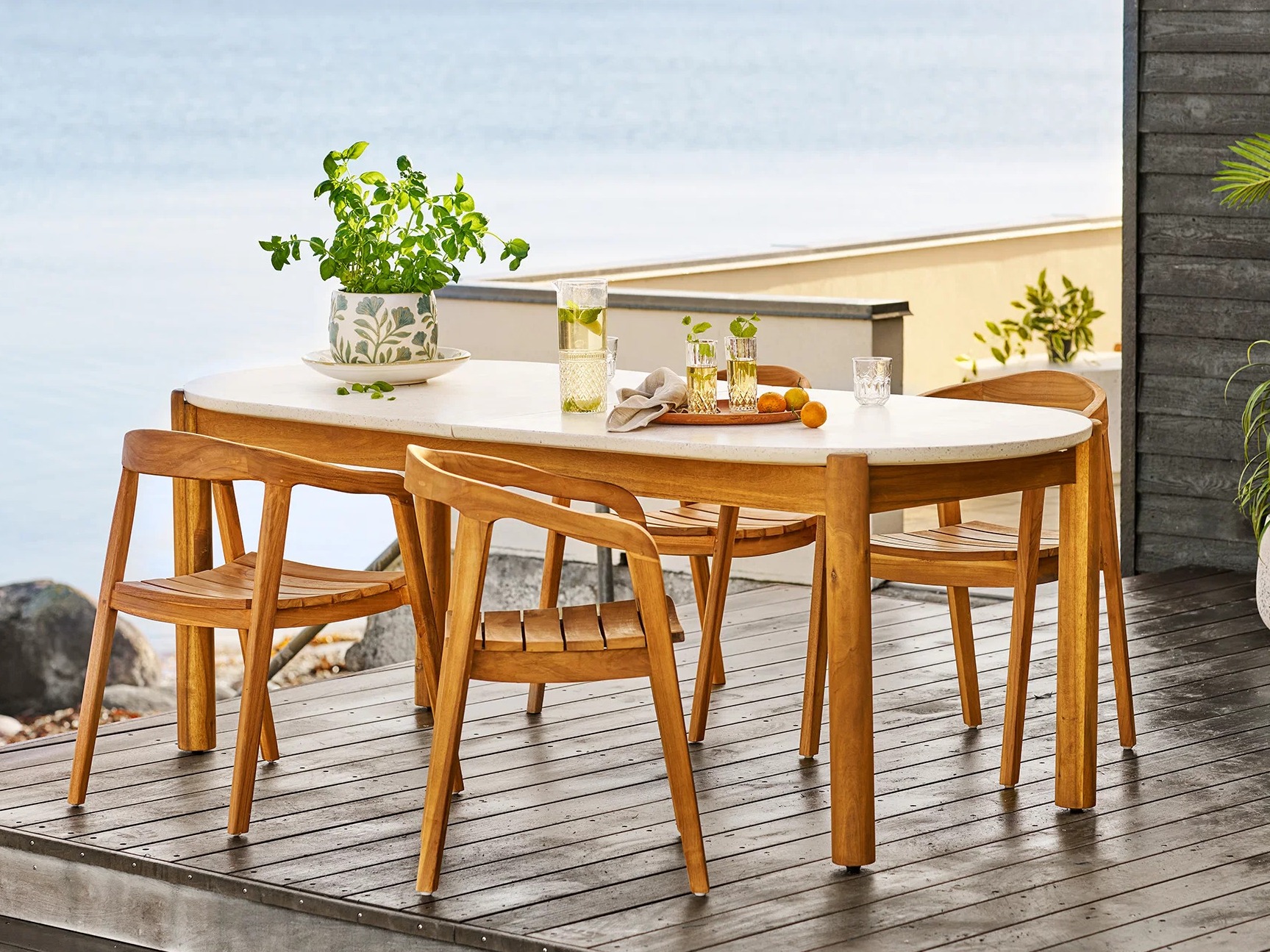 Kolekcija pohištva Tivevai