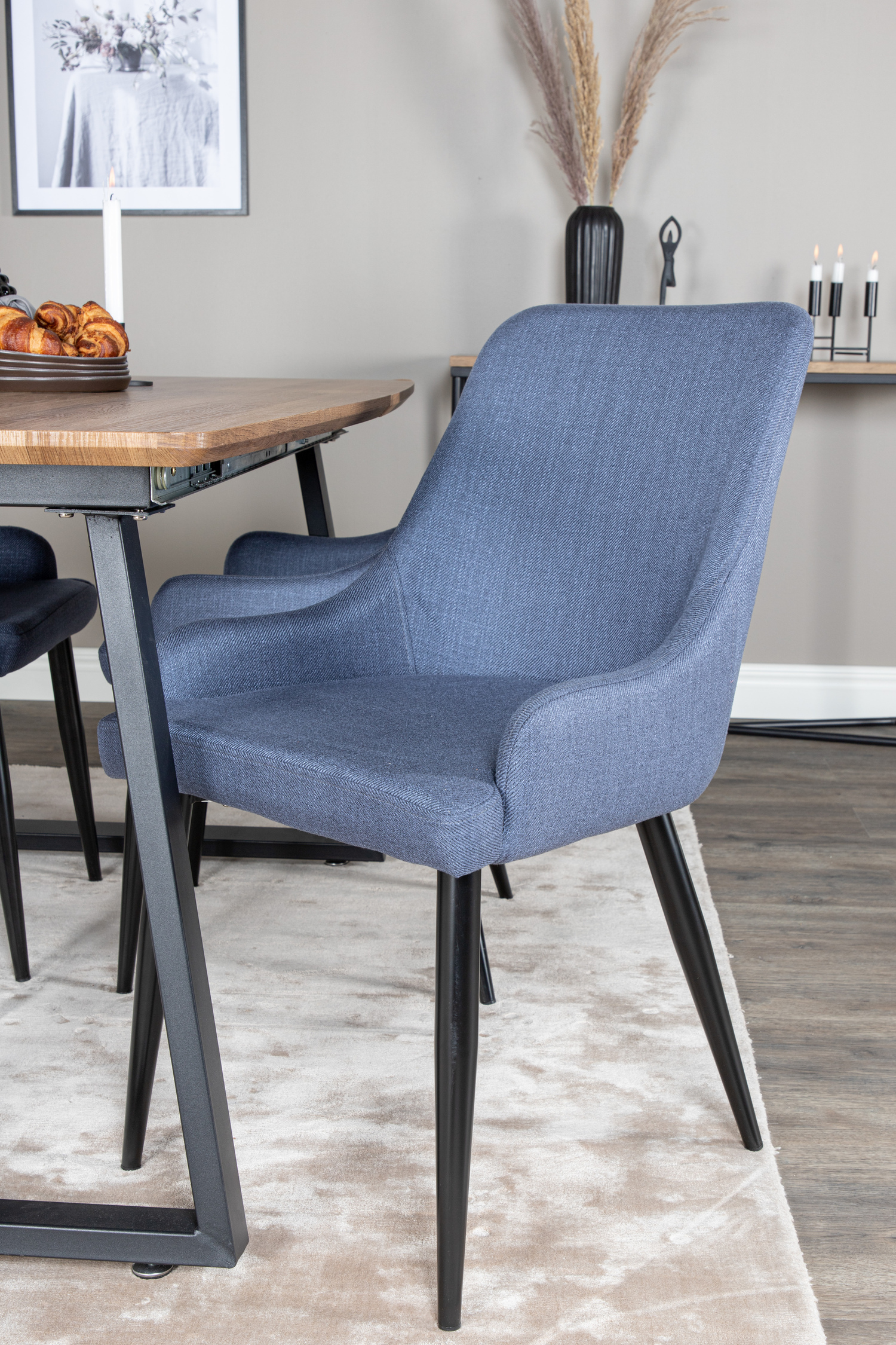 Jedilniški komplet Dallas 334 (Modra + Črna)