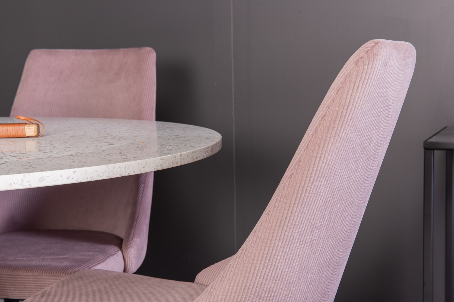 Jedilniški komplet Dallas 1169 (Roza + Črna)