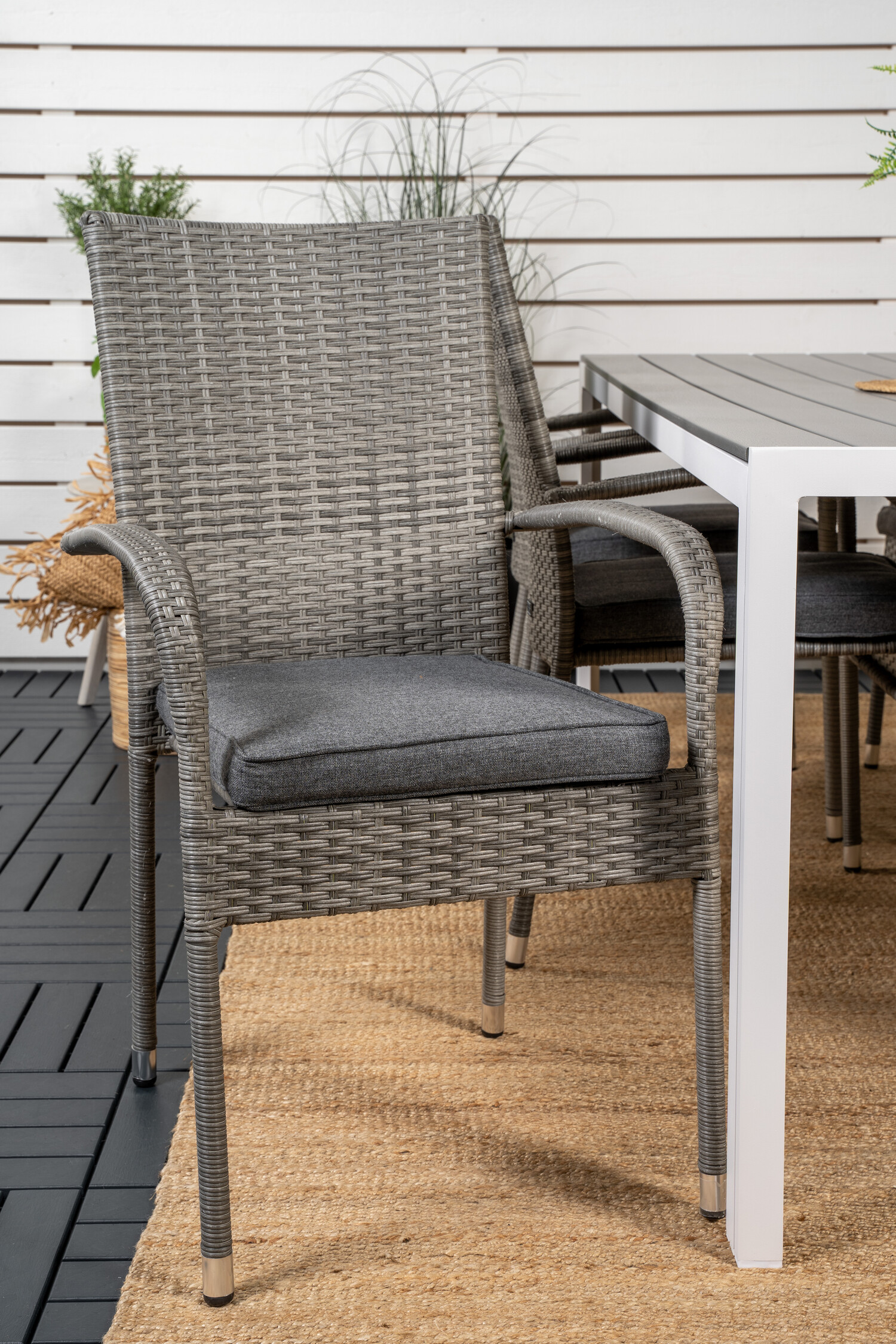 Komplet mize in stolov Dallas 2208