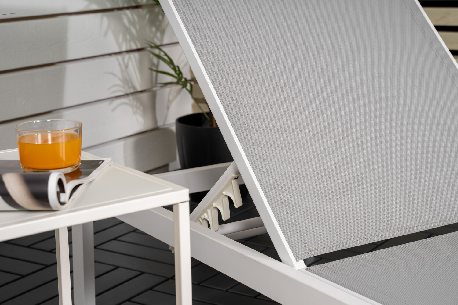 Vrtni ležalnik Dallas 2314 (Bela + Siva)