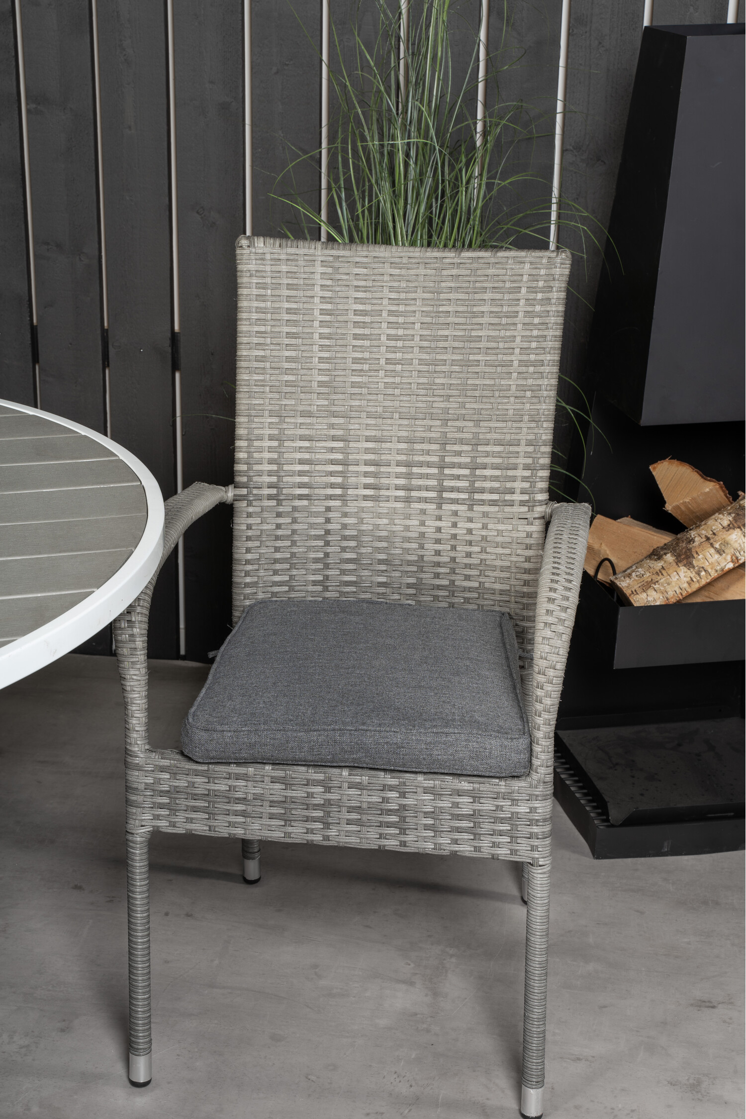 Komplet mize in stolov Dallas 2390