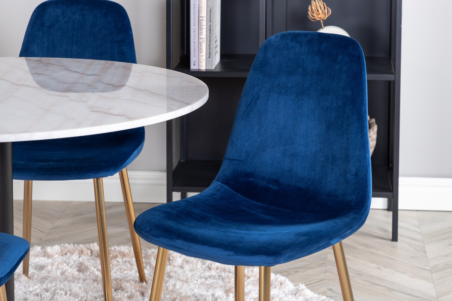 Jedilniški komplet Dallas 2628 (Beli marmor + Črna)