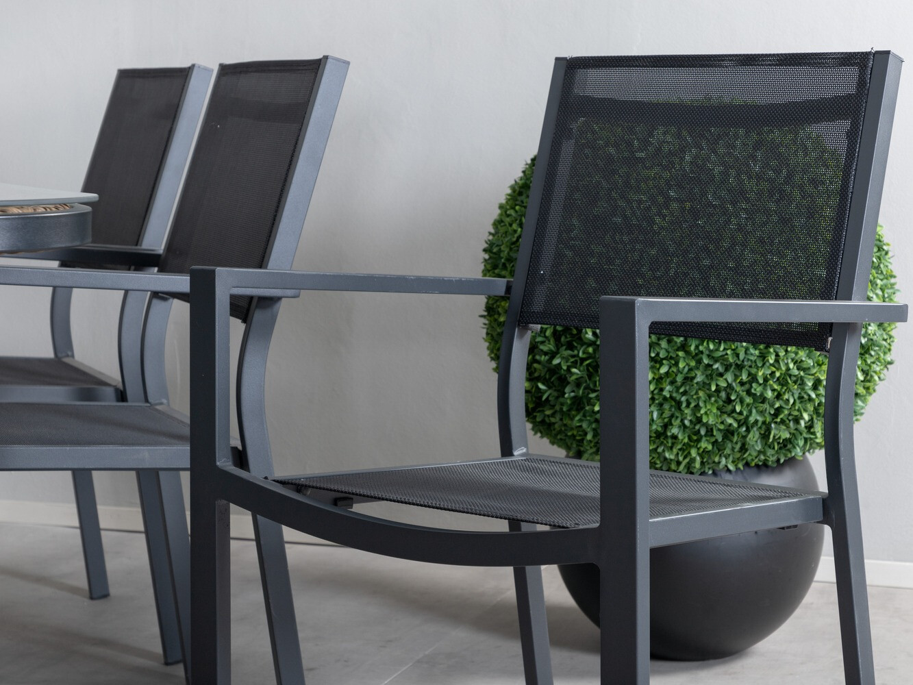 Komplet mize in stolov Dallas 760