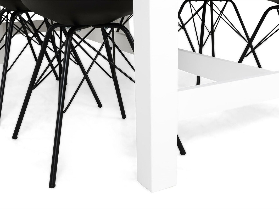 Jedilniški komplet Scandinavian Choice 575 (Črna + Srebrna)