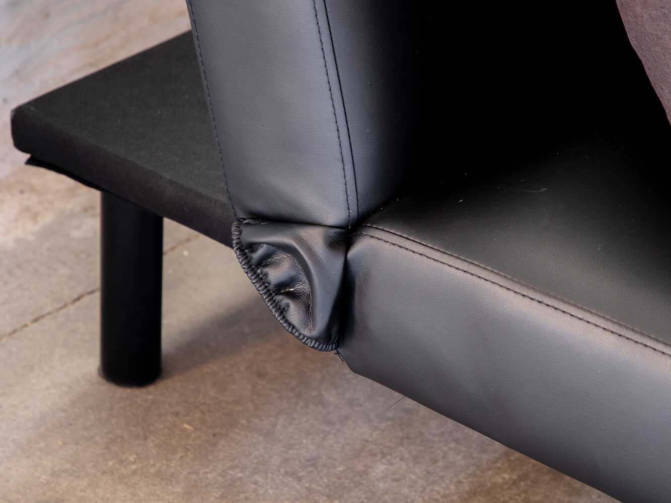 Raztegljiv kavč Dallas 1709