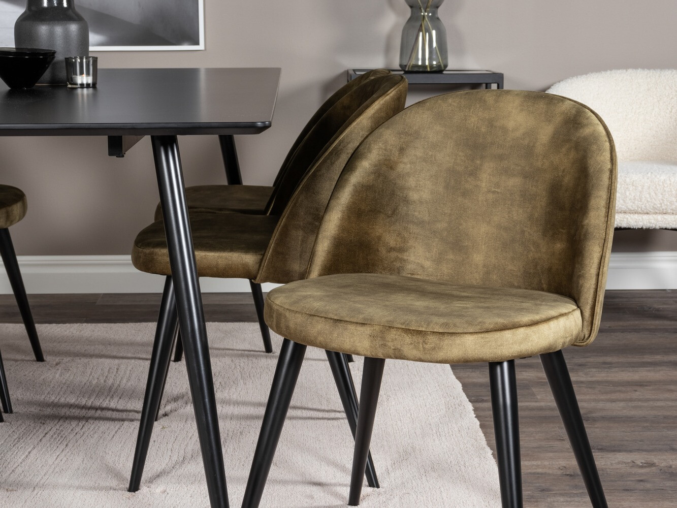 Jedilniški komplet Dallas 1509 (Prašno zelena + Črna)