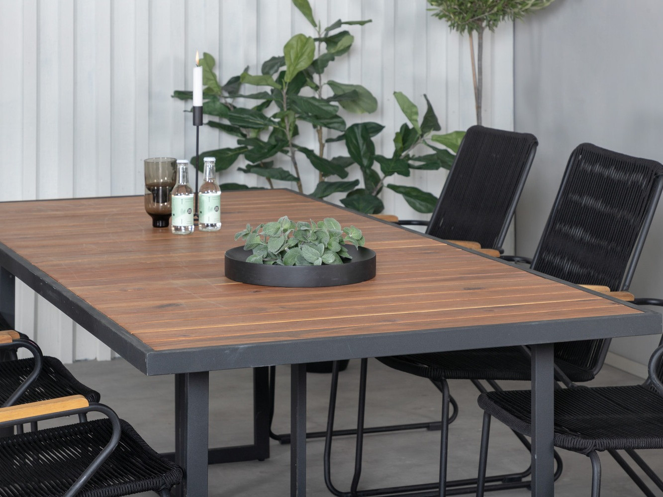 Komplet mize in stolov Dallas 2913