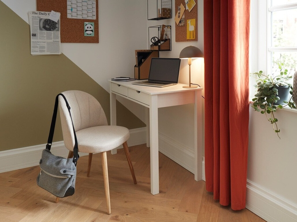 Pisalna miza Denton 133 (Bela)