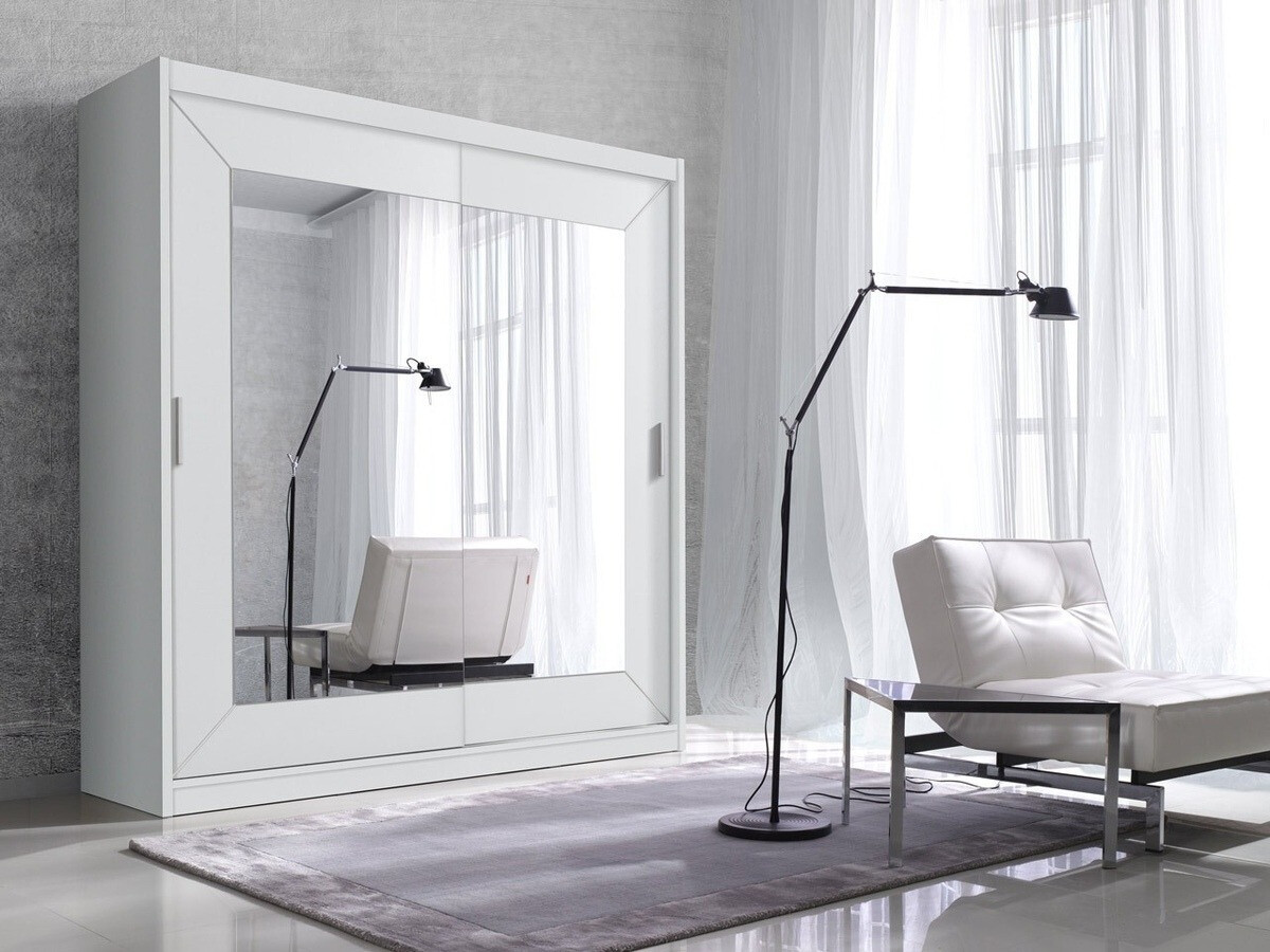 Garderobna omara Austin 331