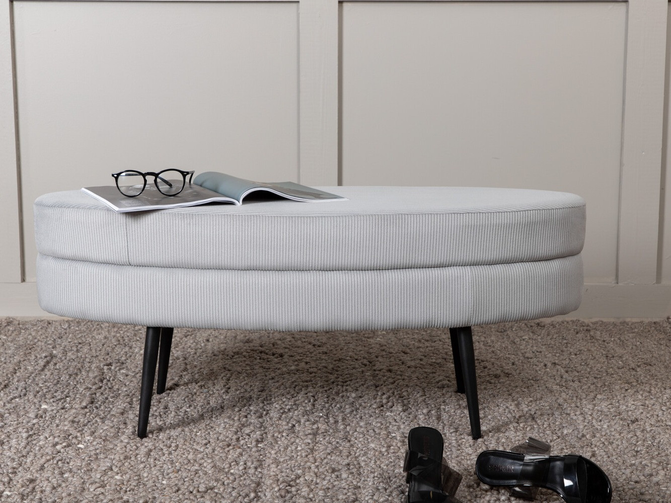 Klop z oblazinjenjem Dallas 2920 (Siva + Črna)