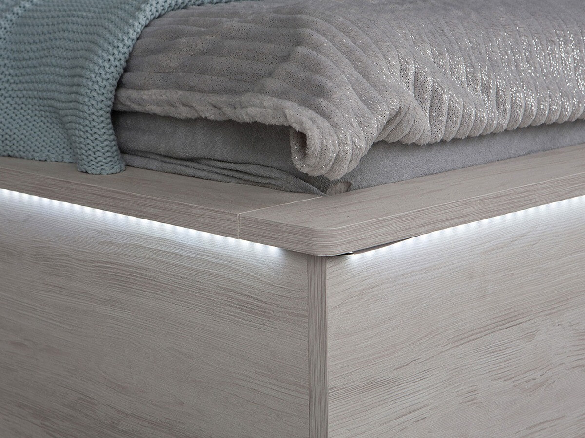 Komplet pohištva za spalnico Fivelbo 120 (Monastery hrast + Sijaj črna)