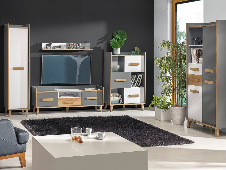 Stenska polica Oderevu 108