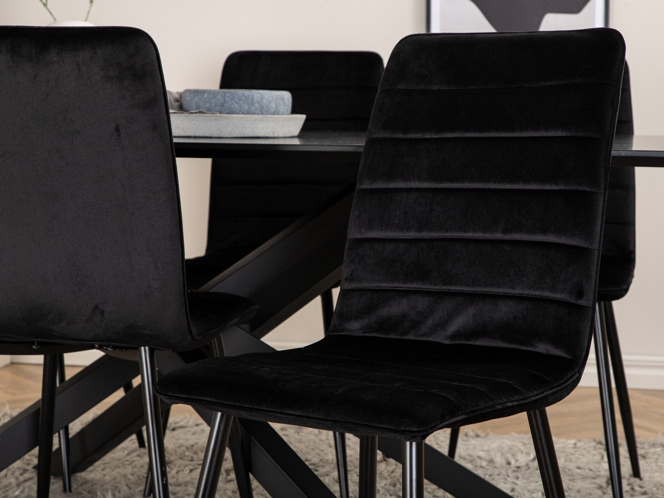 Jedilniški komplet Dallas 2697 (Črna)