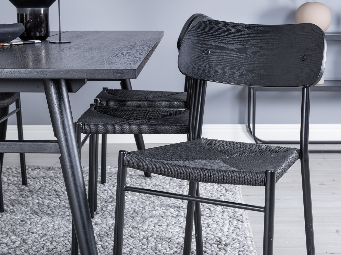 Jedilniški komplet Dallas 1785 (Črna)