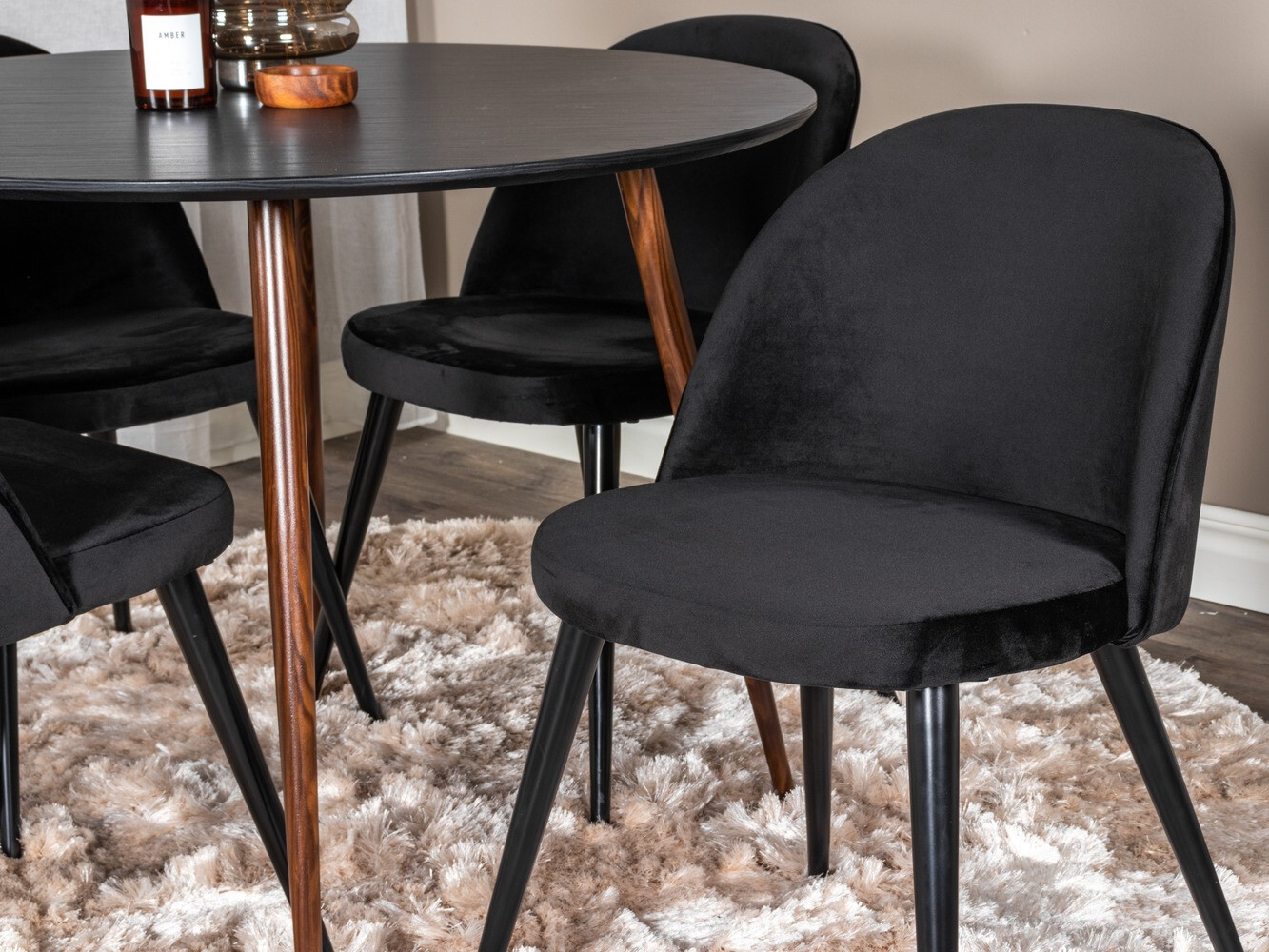 Jedilniški komplet Dallas 2032