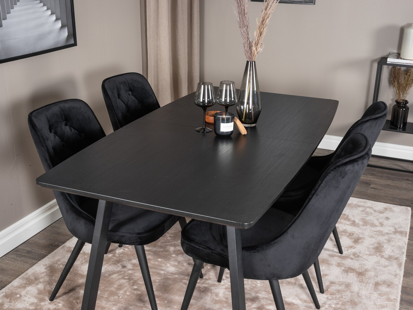 Jedilniški komplet Dallas 1993 (Črna)