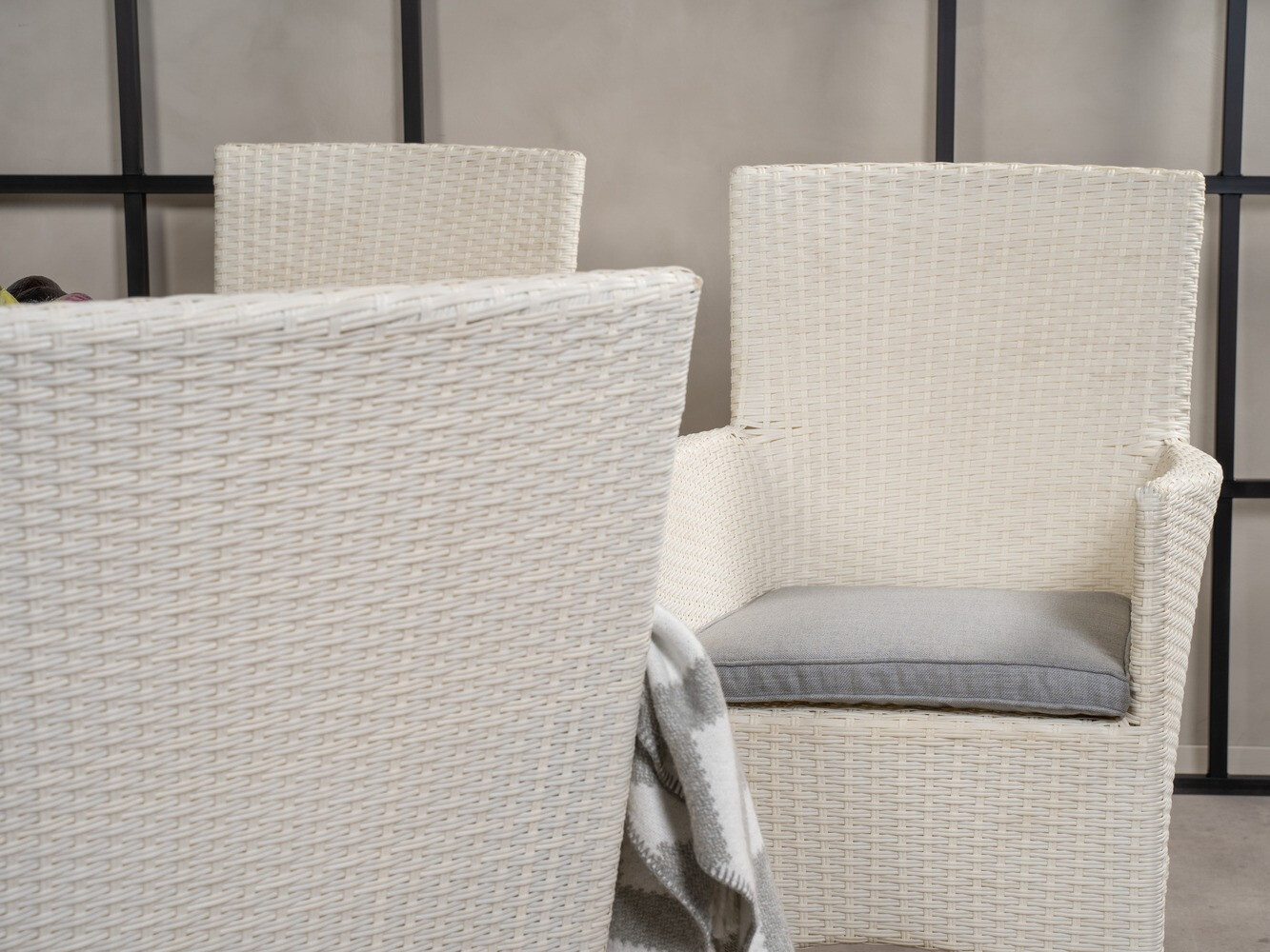 Komplet mize in stolov Dallas 617