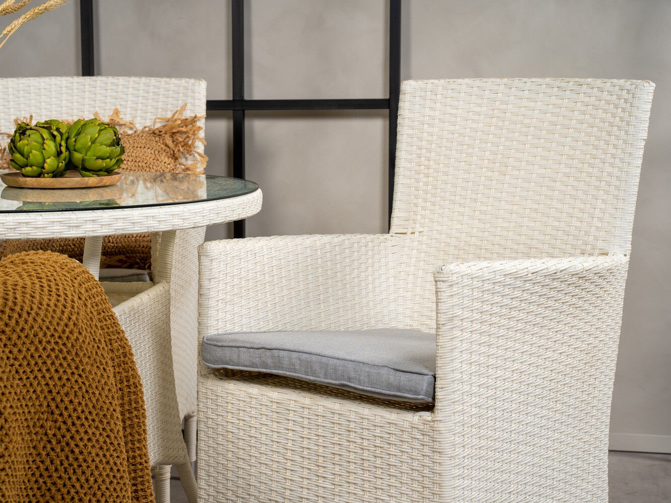 Komplet mize in stolov Dallas 622