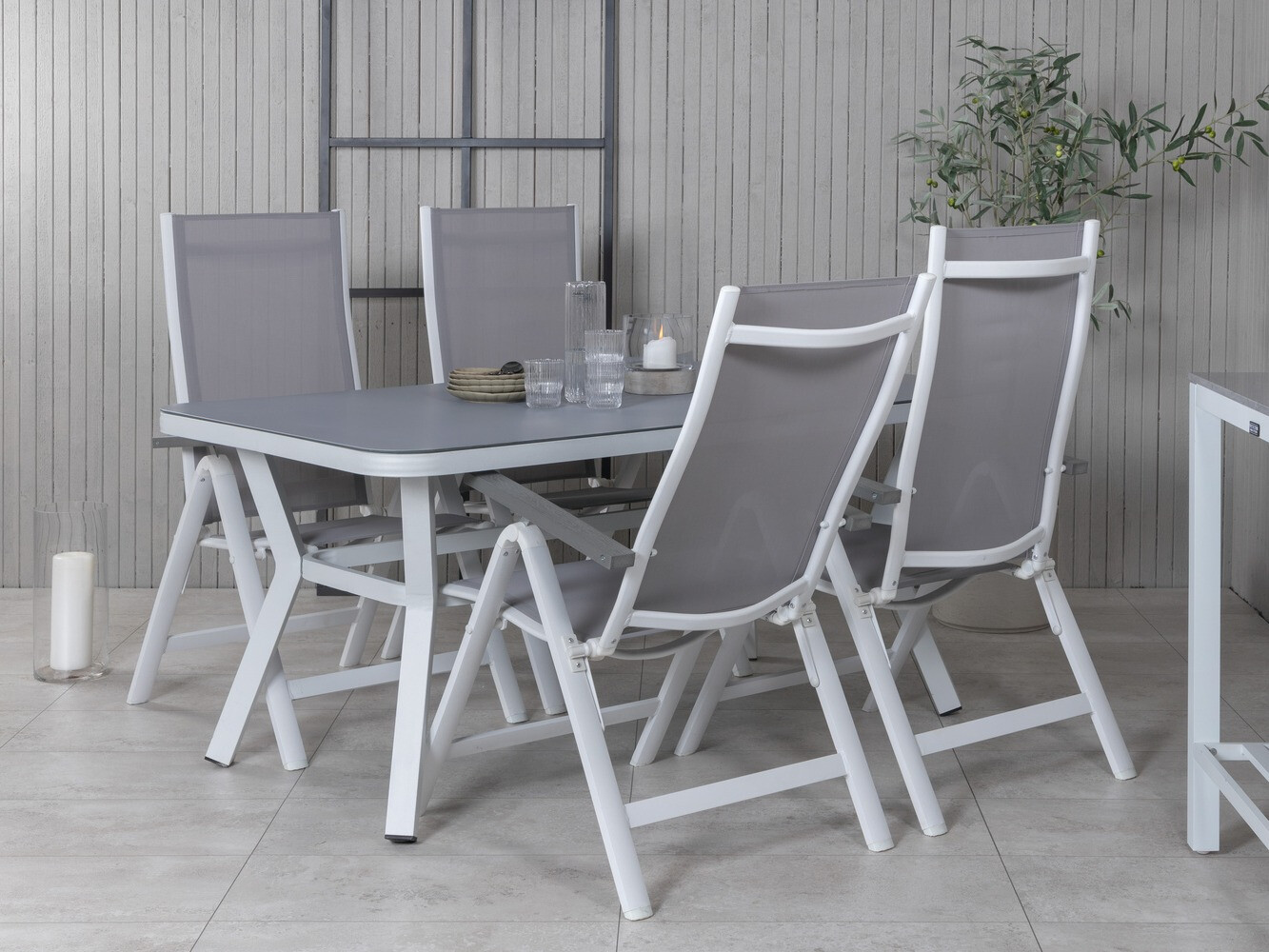 Komplet mize in stolov Dallas 1282