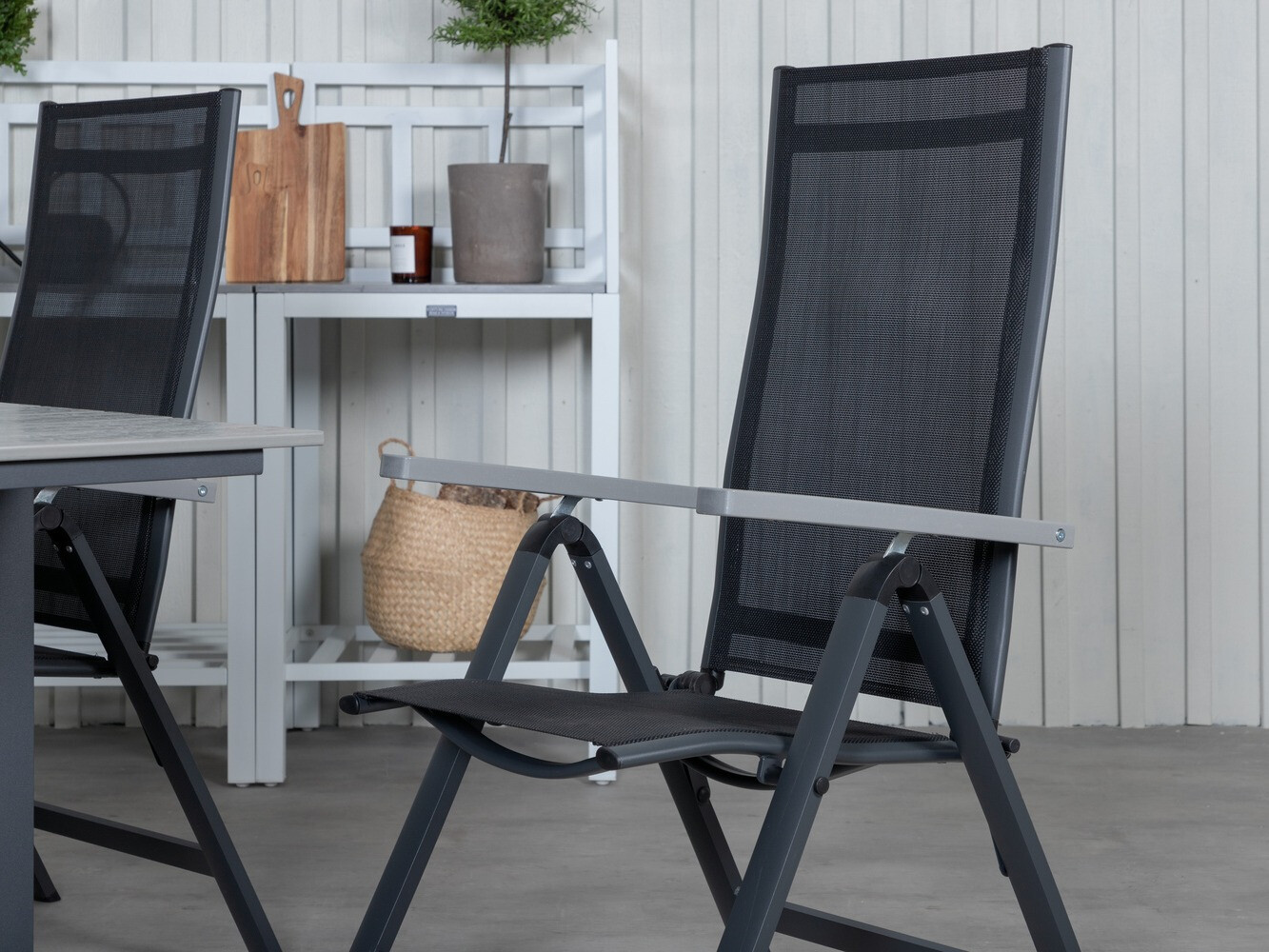 Komplet mize in stolov Dallas 689