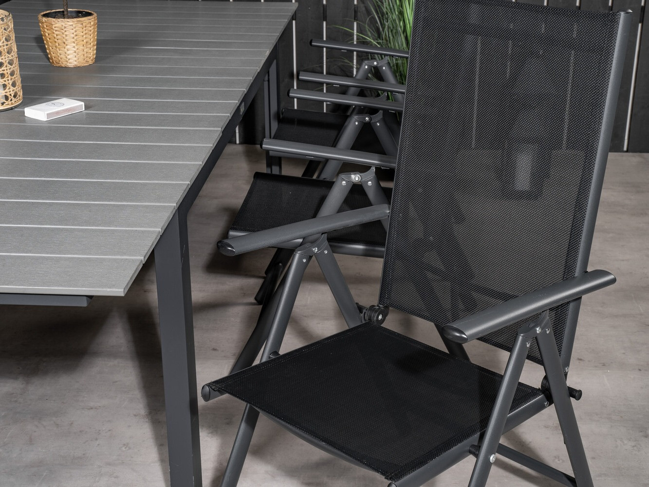 Komplet mize in stolov Dallas 2335