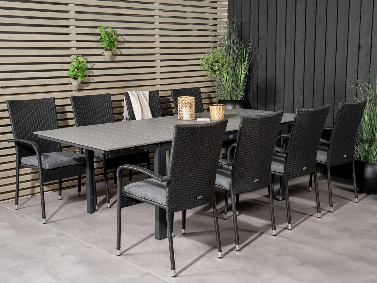 Komplet mize in stolov Dallas 2481