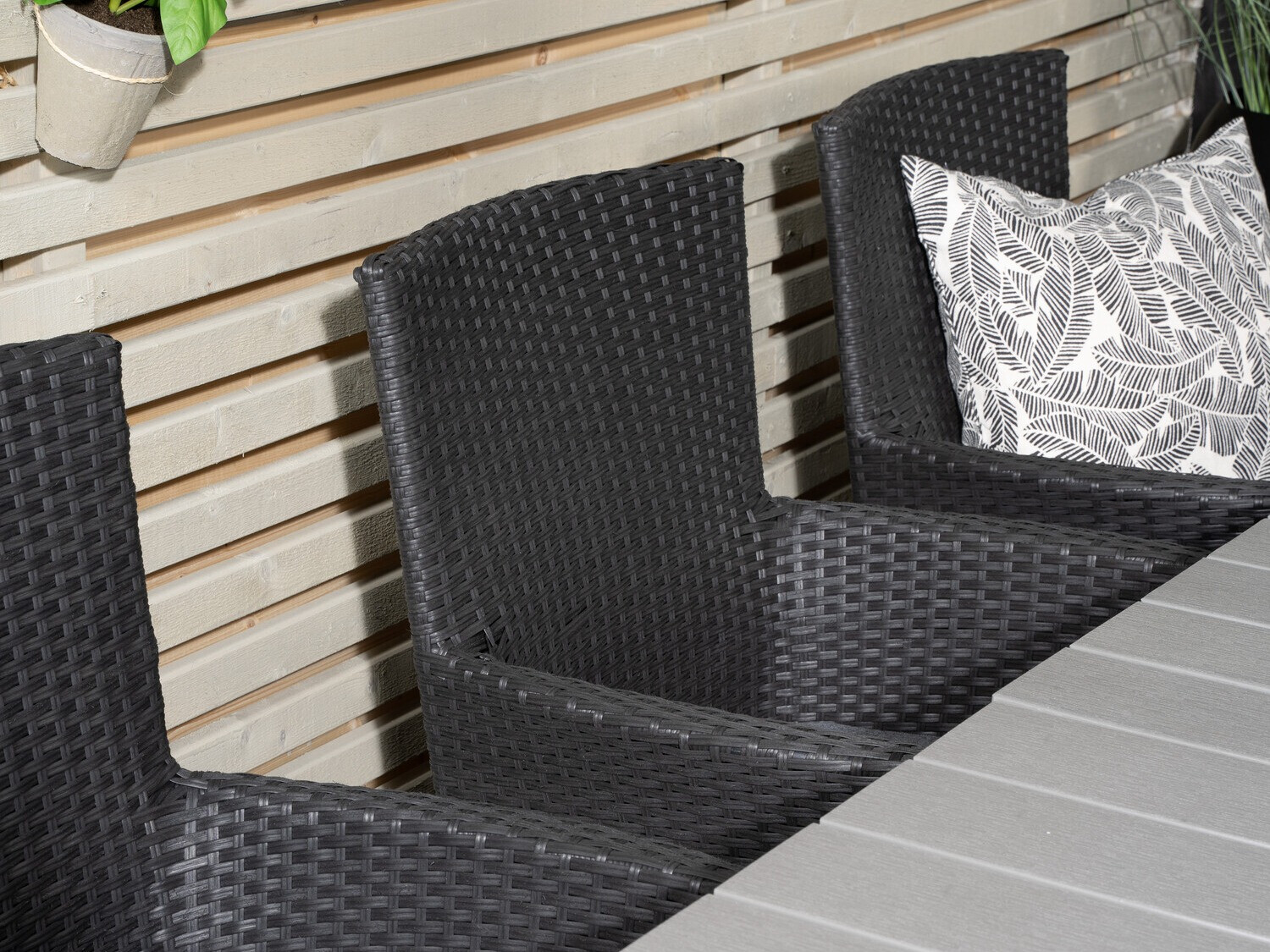 Komplet mize in stolov Dallas 2501