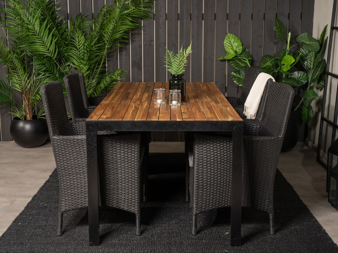 Komplet mize in stolov Dallas 2971