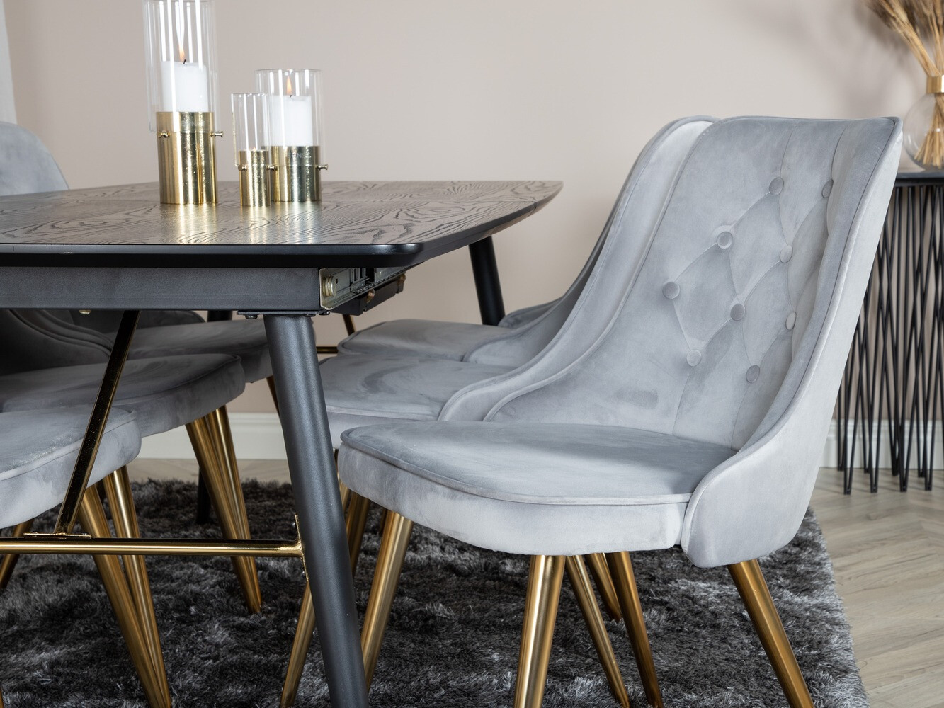 Jedilniški komplet Dallas 1453 (Svetlo siva + zlata)