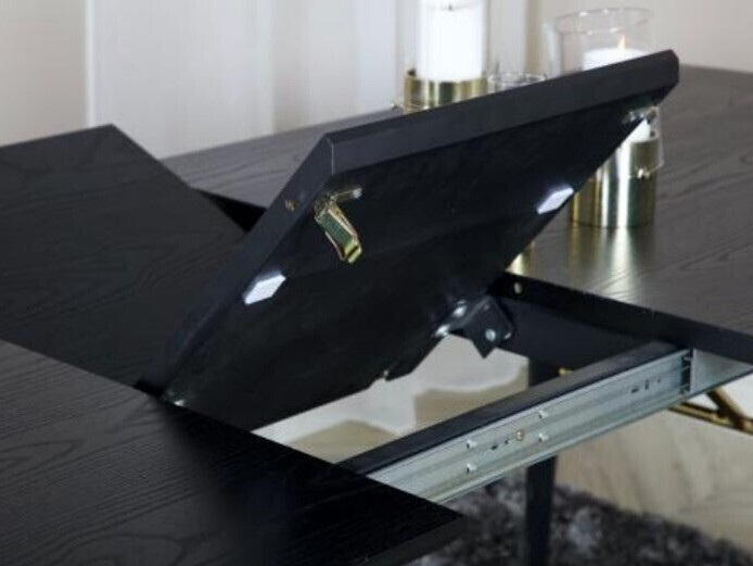 Jedilniški komplet Dallas 1580 (Črna)