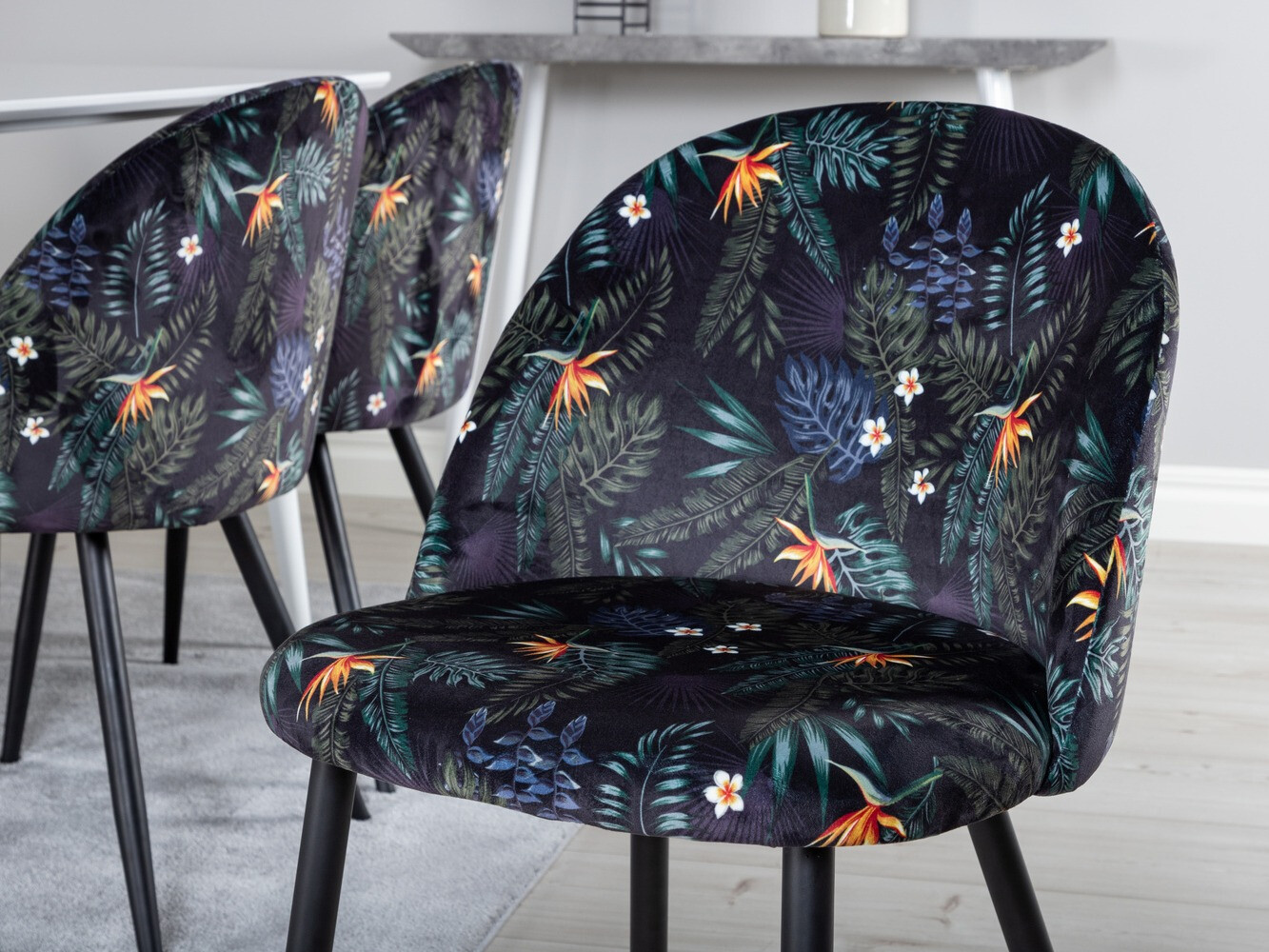 Jedilniški komplet Dallas 1624 (Cvetlični vzorec)