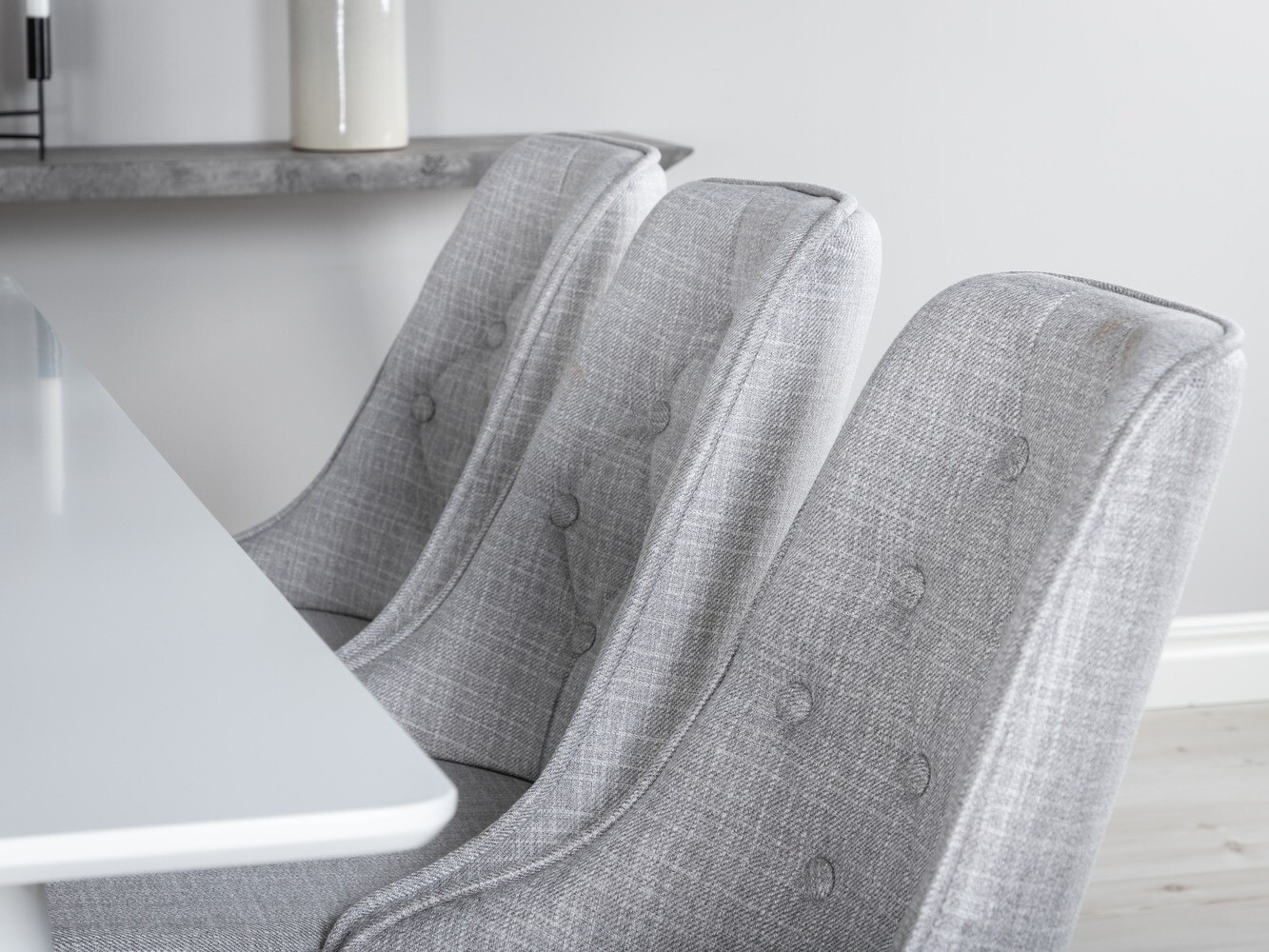 Jedilniški komplet Dallas 1625 (Svetlo siva + Bela)