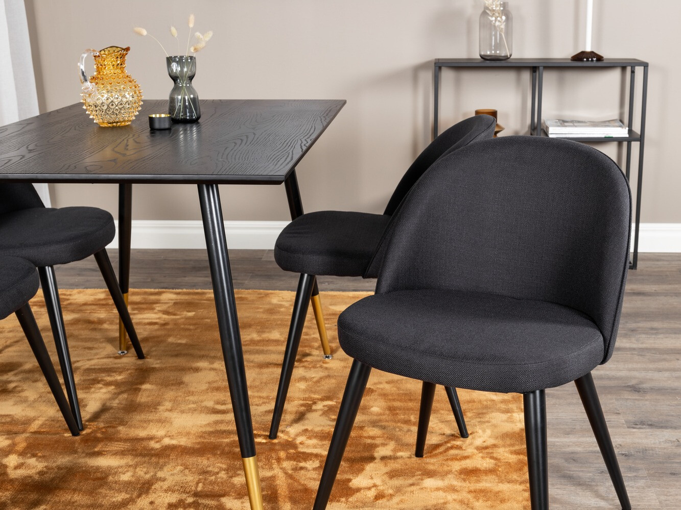 Jedilniški komplet Dallas 1692 (Črna)