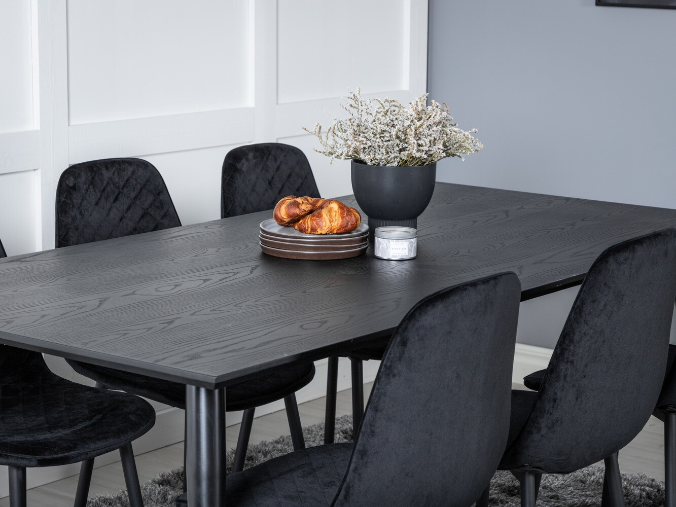 Jedilniški komplet Dallas 1259 (Črna)