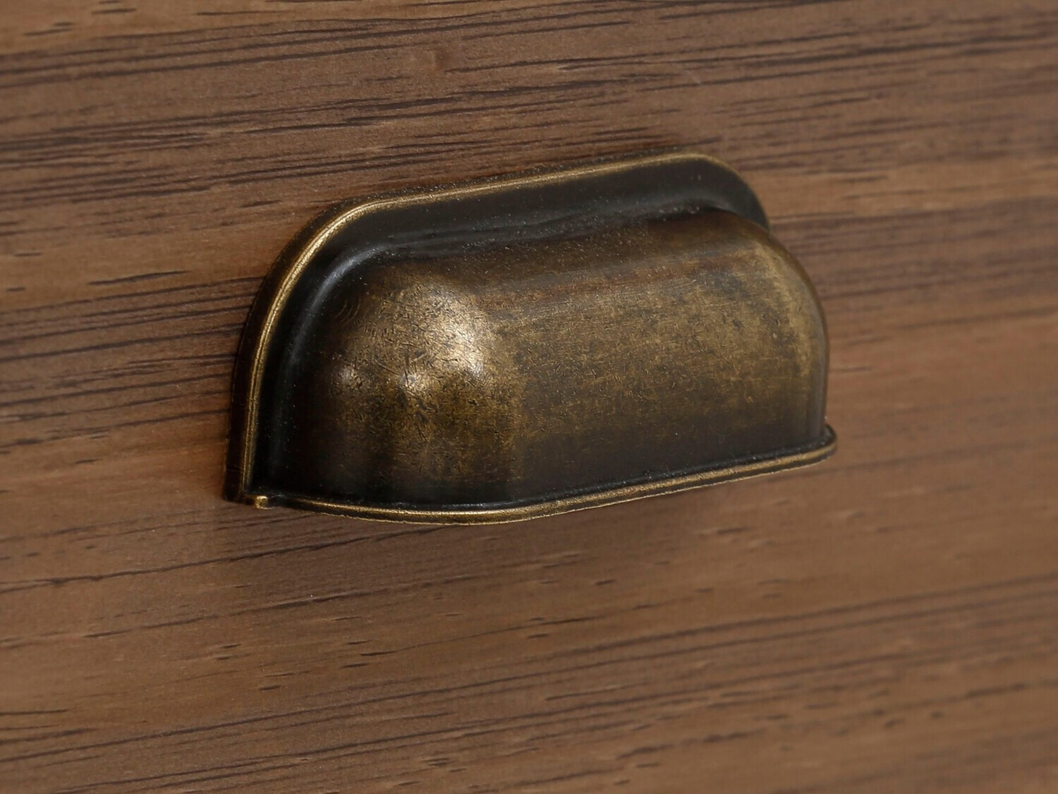 Komoda Tivmeri 103 (Bela + Rjava)