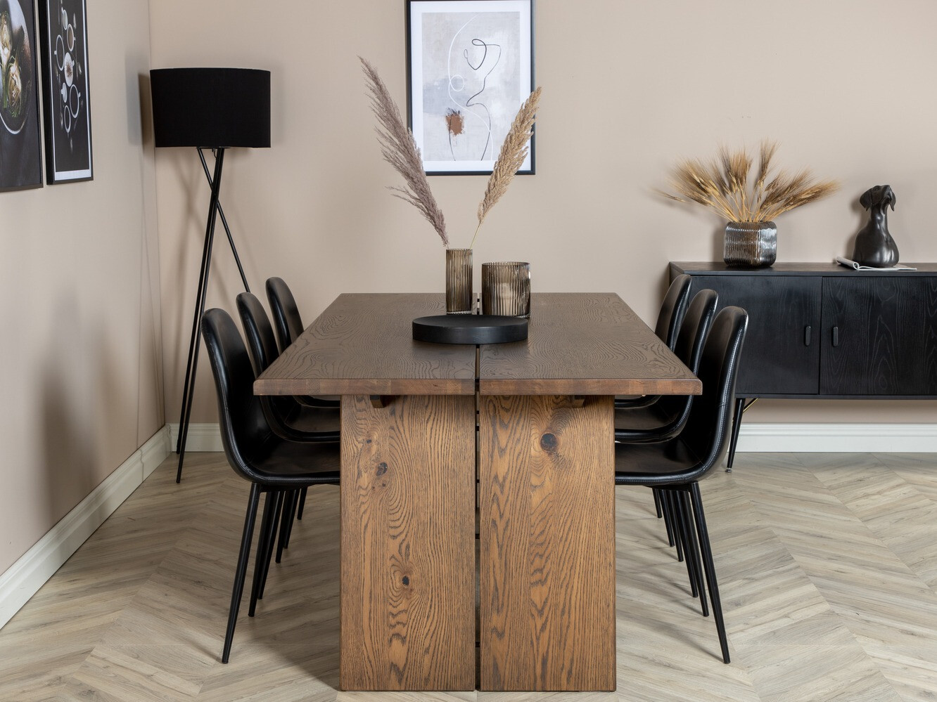 Jedilniški komplet Dallas 1841 (Temen hrast + Črna)