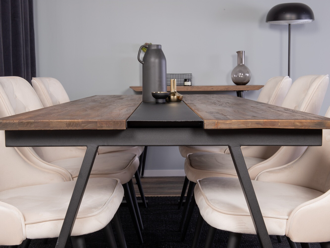 Jedilniški komplet Dallas 1934 (Črna + Bež)