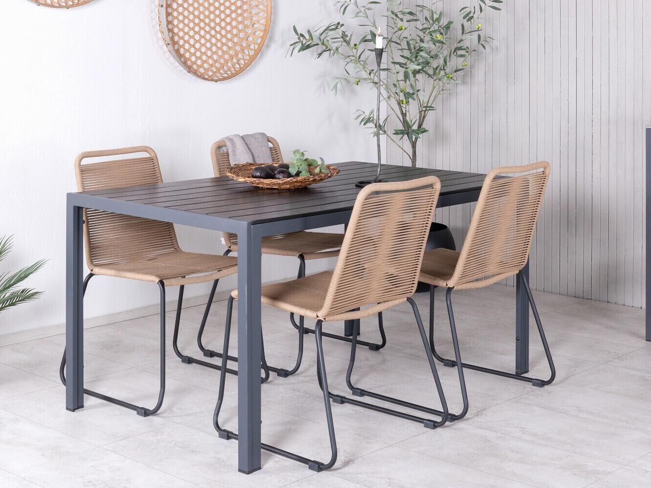 Komplet mize in stolov Dallas 3133