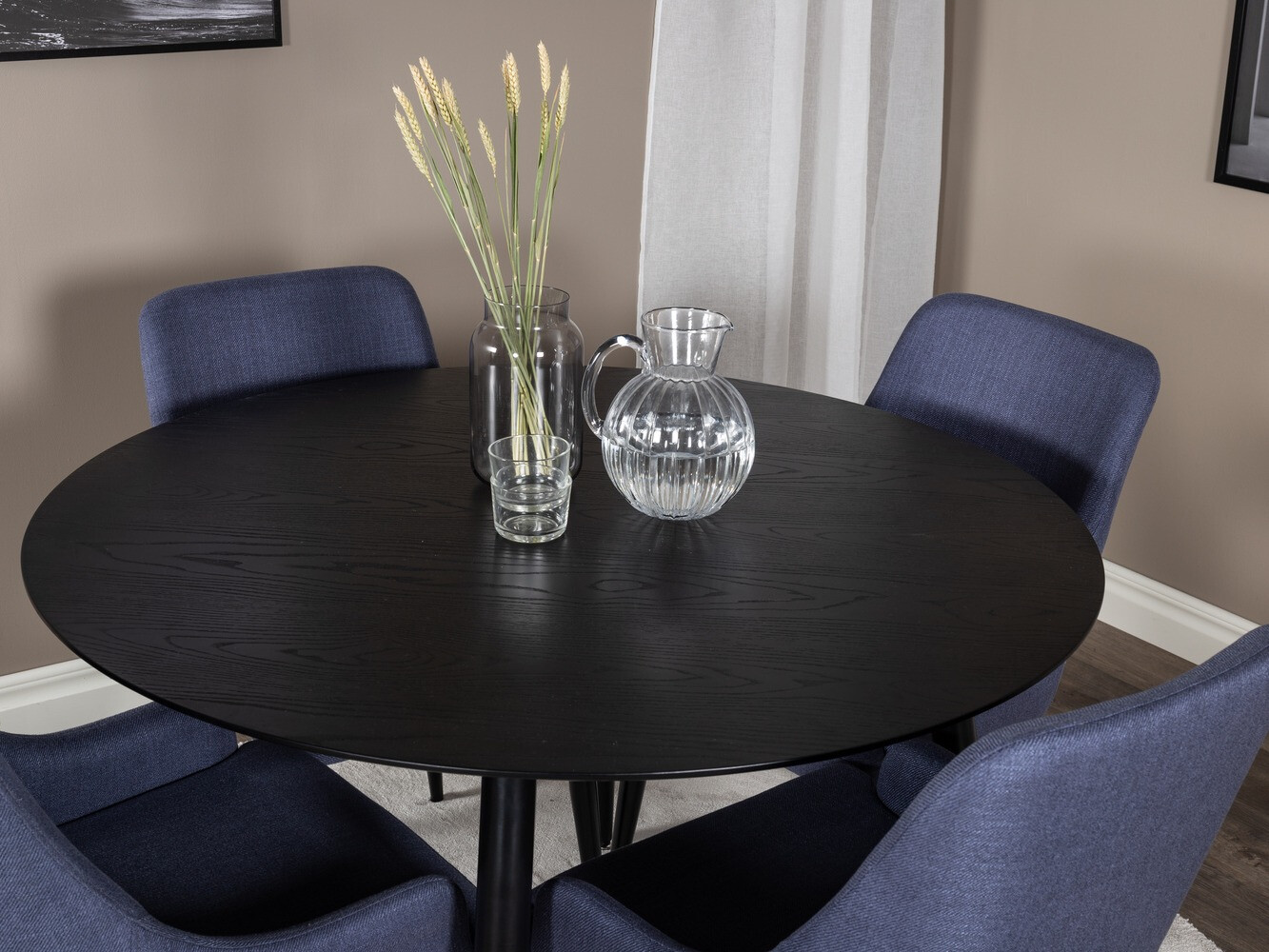 Jedilniški komplet Dallas 1873