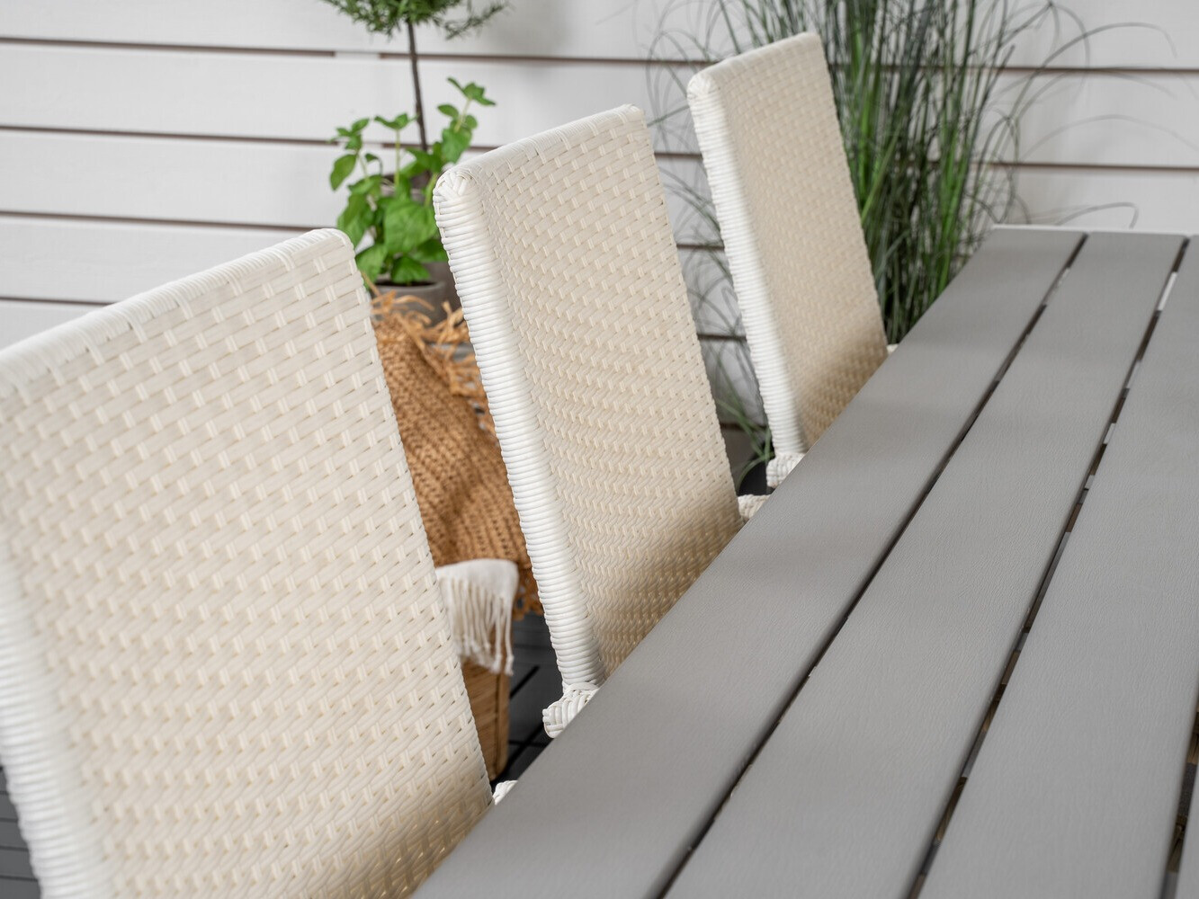 Komplet mize in stolov Dallas 2326