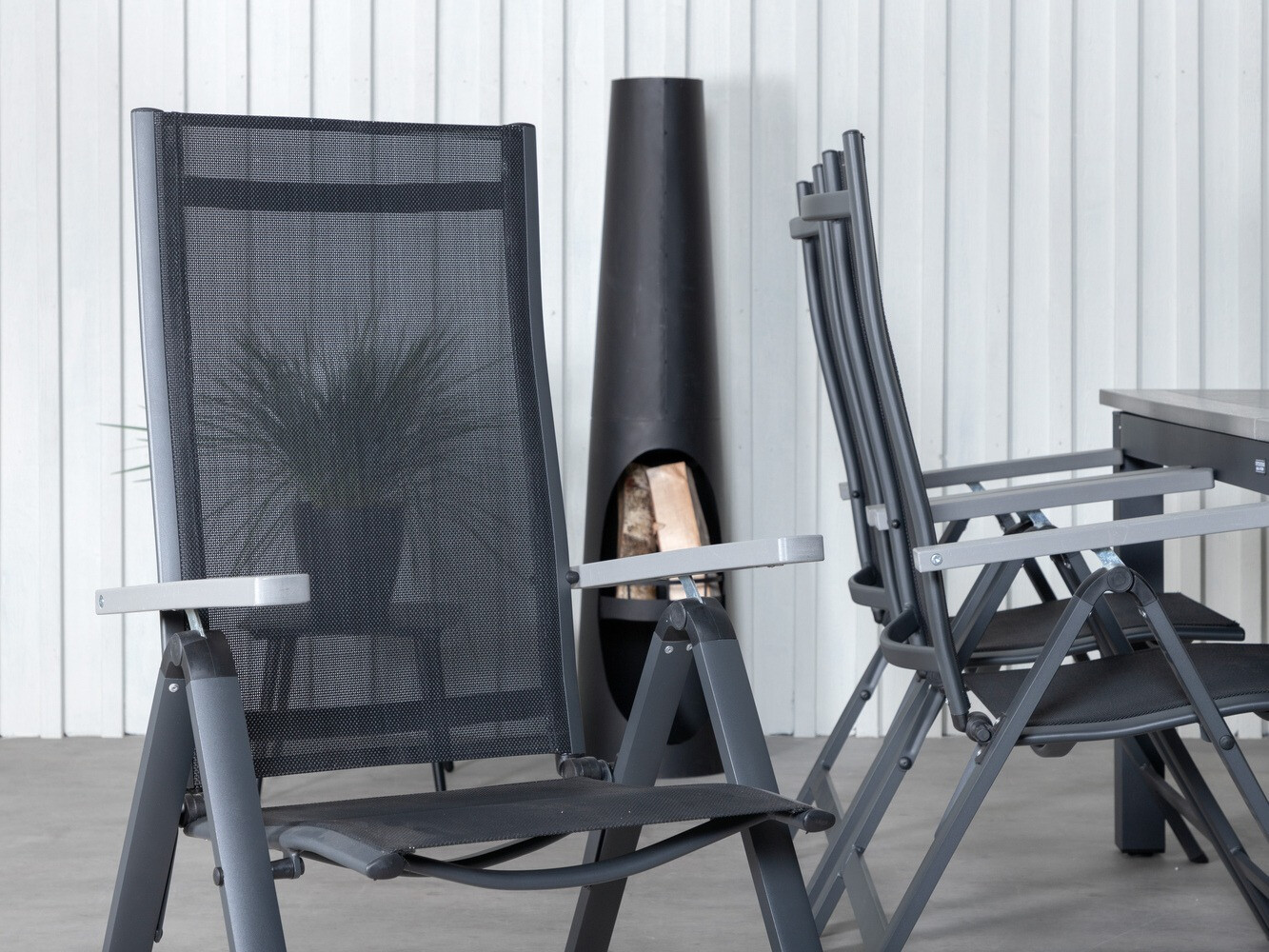 Komplet mize in stolov Dallas 646