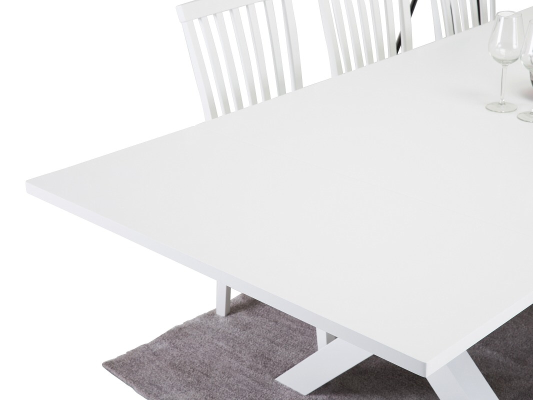 Jedilniški komplet Scandinavian Choice 395