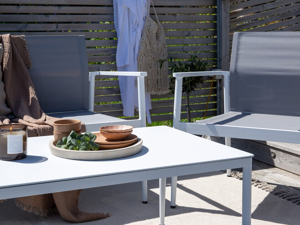 Komplet vrtnega pohištva Dallas 4632 (Bela + Siva)