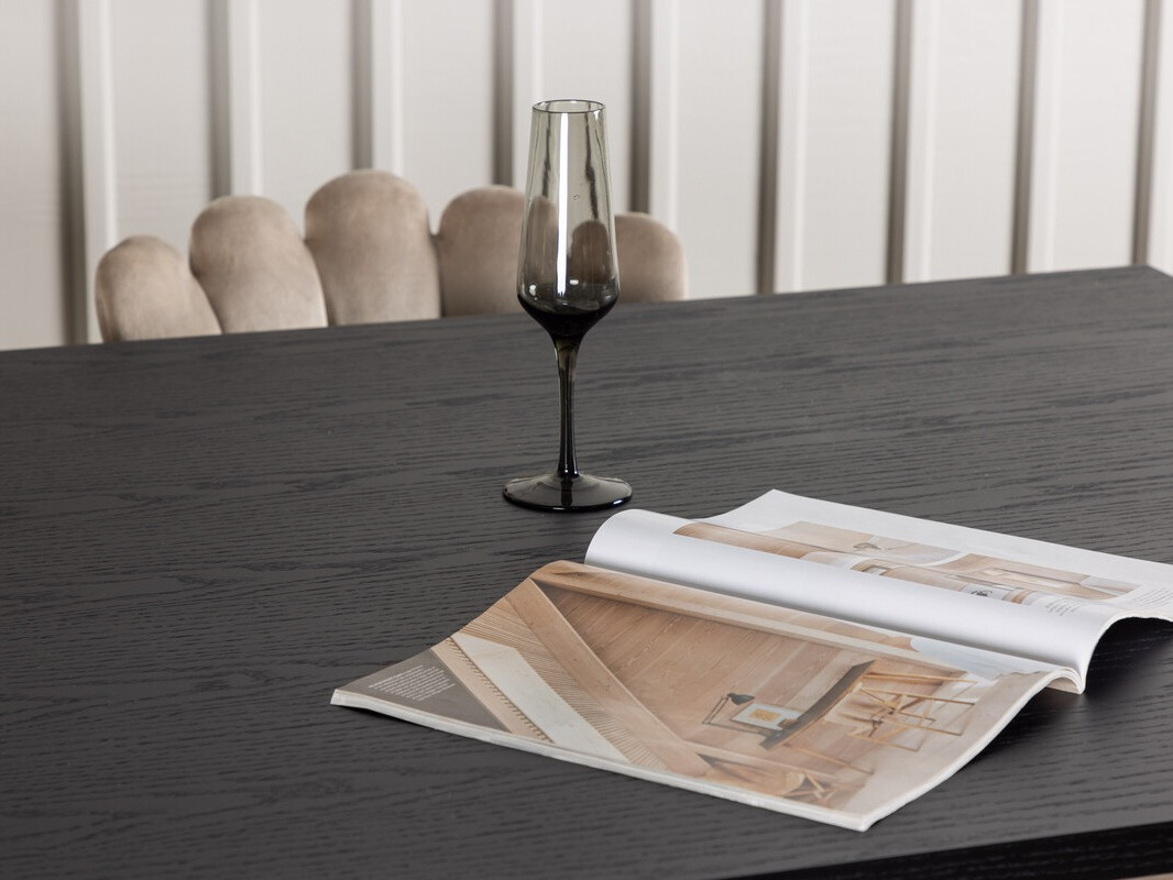 Jedilniški komplet Dallas 4042 (Črna)