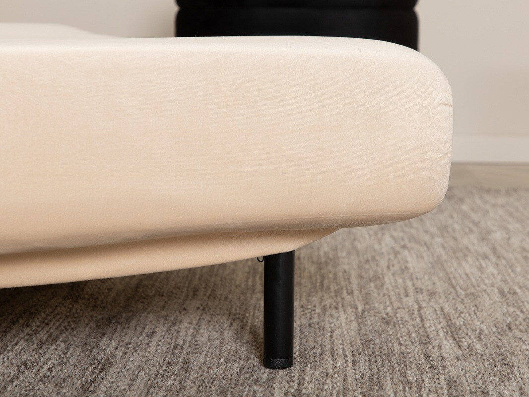 Raztegljiv kavč Dallas 1713 (Krema)