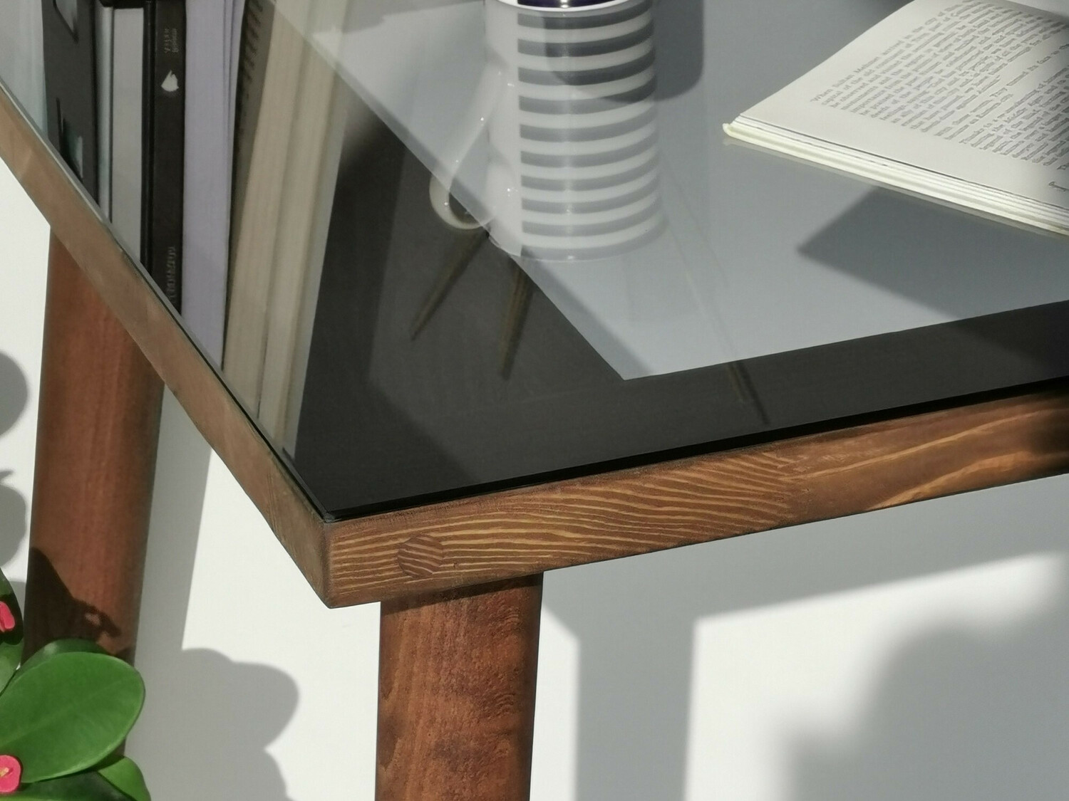 Pisalna miza Kailua 655